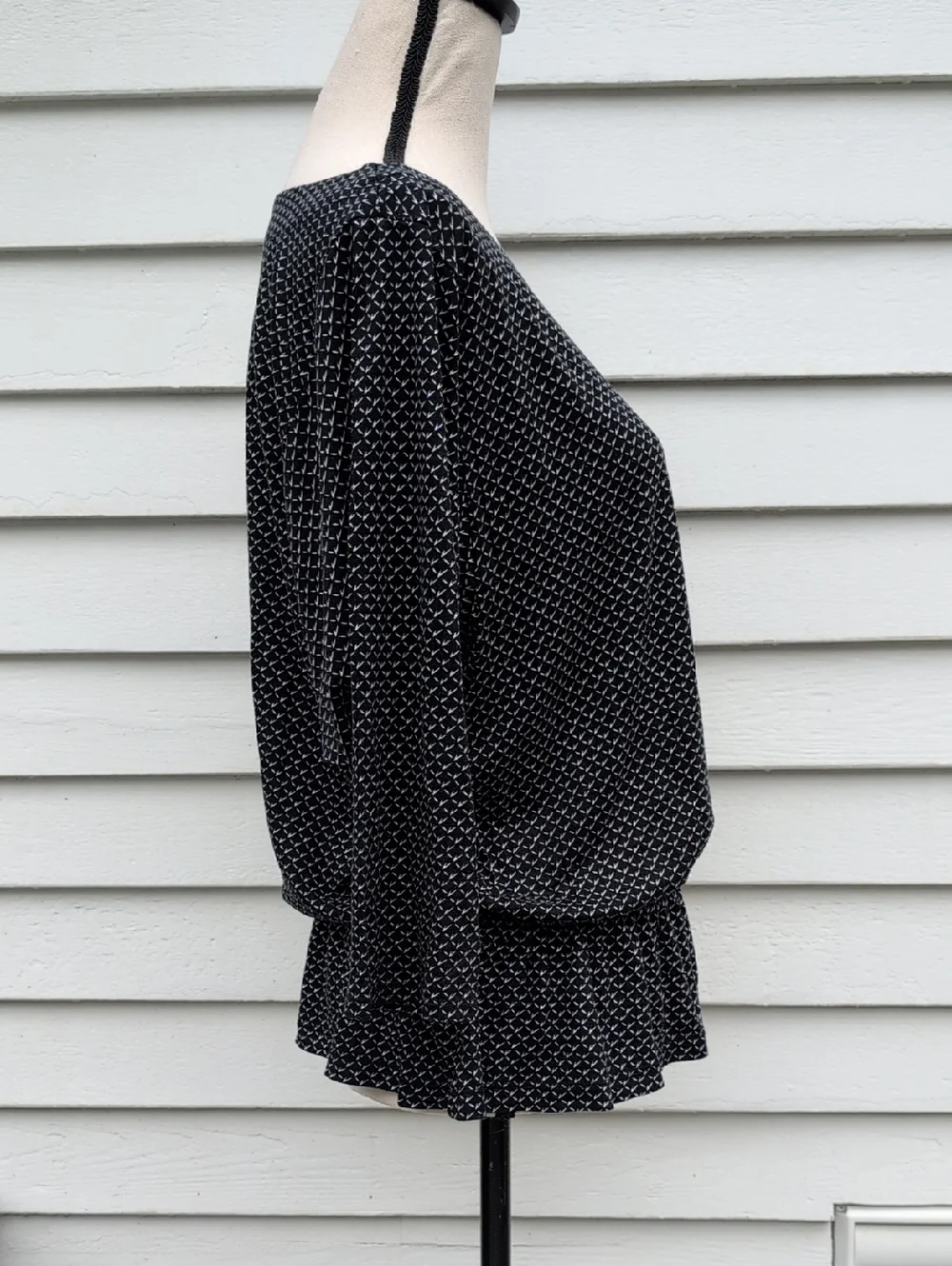 LOFT Elastic Waist 3/4 Sleeve Top - Picture 4 of 10
